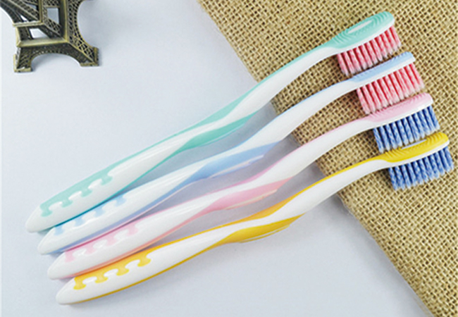 MS-S007 PP Handle Soft Plastic Toothbrush