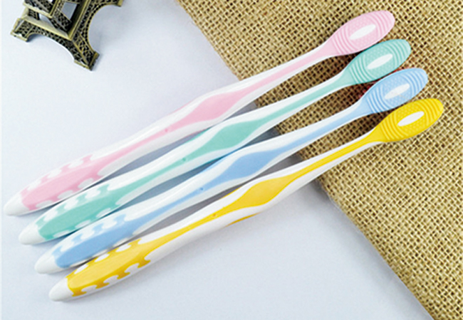 MS-S007 PP Handle Soft Plastic Toothbrush